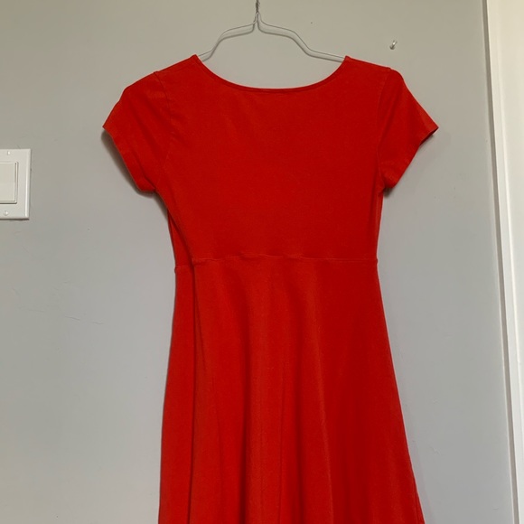 Red dress - Picture 2 of 2